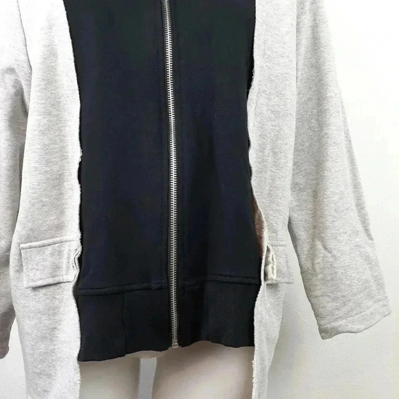 Amica Two Tone Zip up Sweatshirt Size - Picture 3 of 8